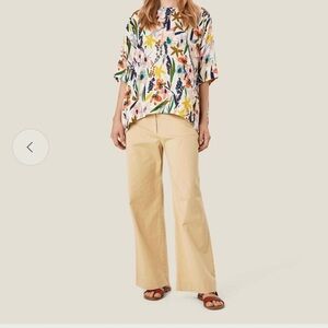 Masai Pamela Straight Leg Cropped Trouser in Pale Khaki Size Large